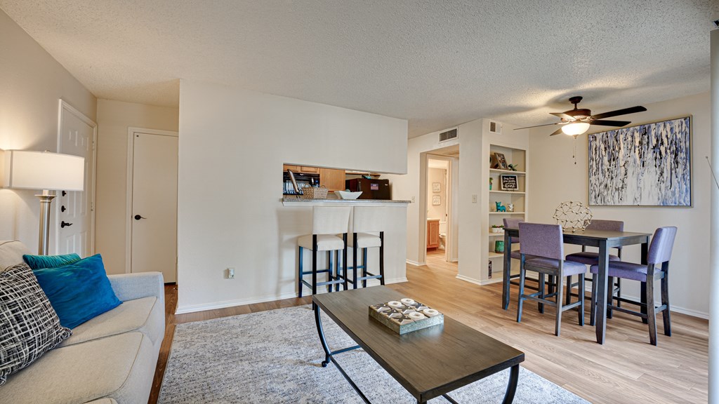 Hunters Hill Apartments, 18081 Midway Rd, Dallas, TX RentCafe